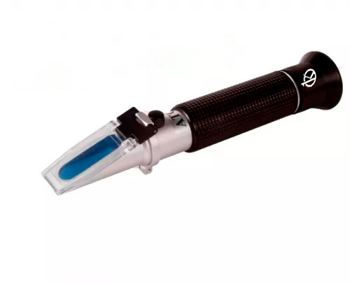 Refractometer